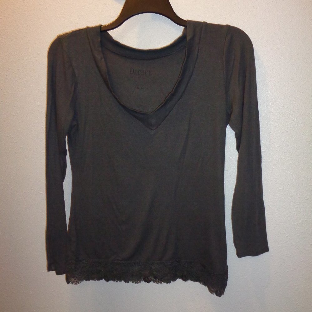 DECREE Long Sleeve Top with Lace Detail XL